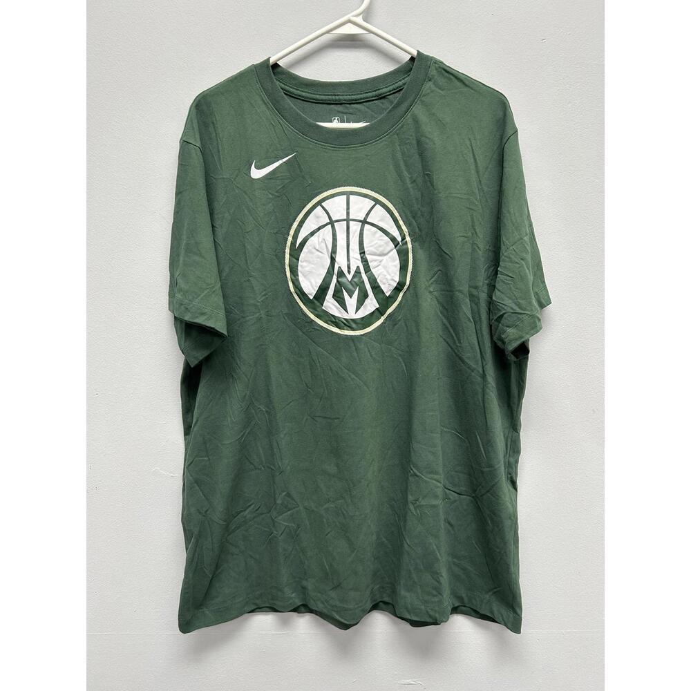 Nike Milwaukee Bucks Graphic Tee